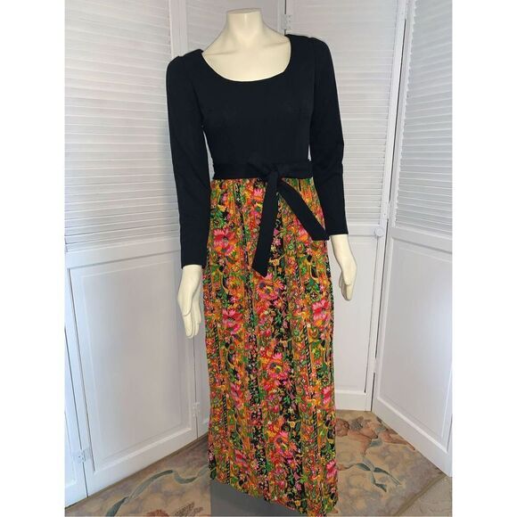 Vintage 60’s Long Sleeve Maxi Dress Size Medium - Picture 1 of 16